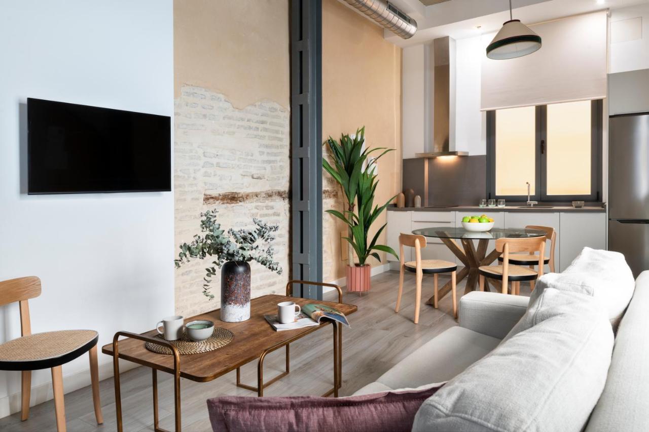 Suites Maestranza - Herreria By Magno Apartments Sevilla Kültér fotó