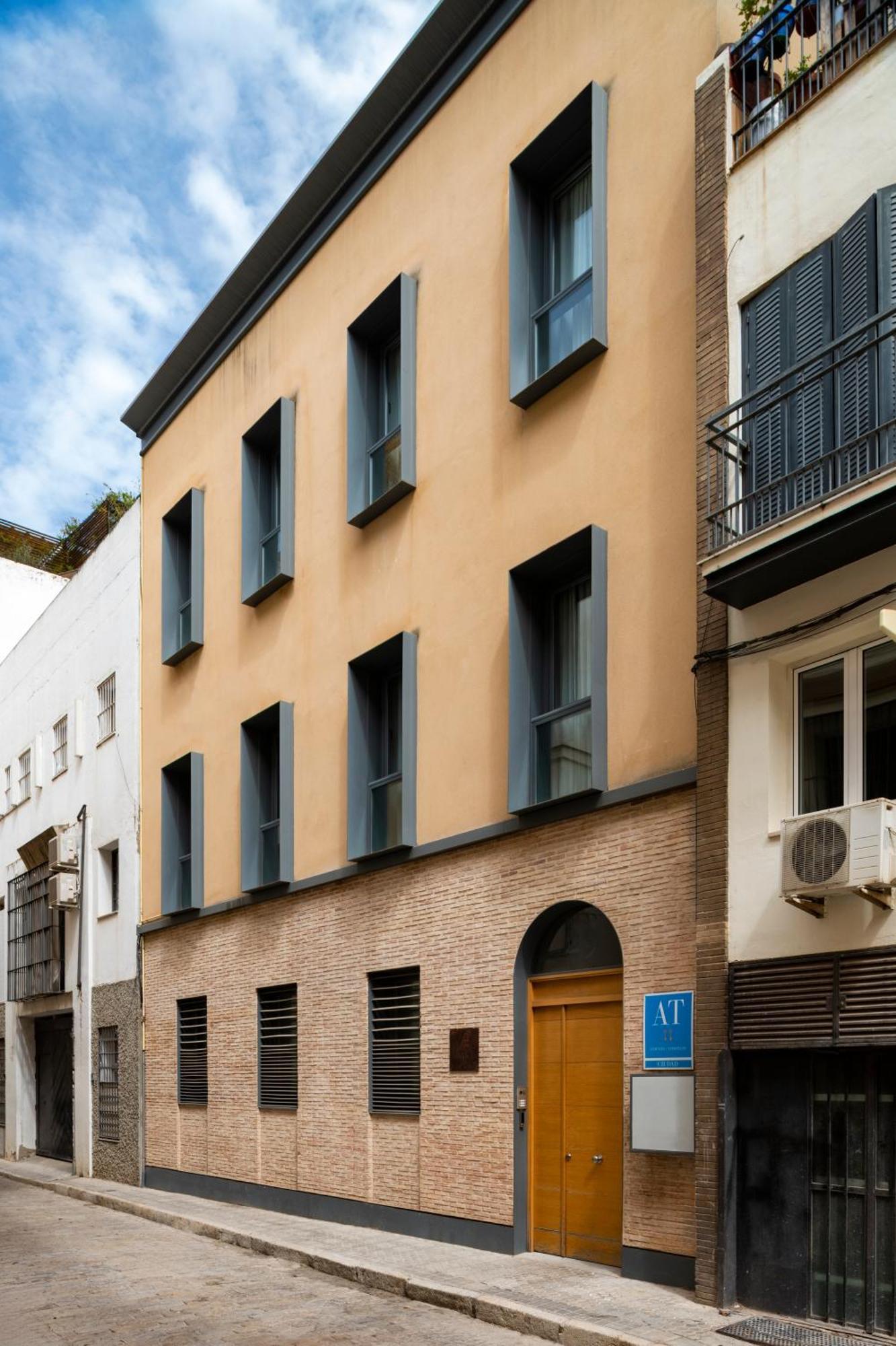 Suites Maestranza - Herreria By Magno Apartments Sevilla Kültér fotó
